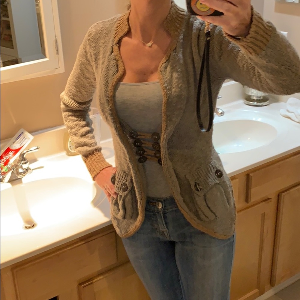 BKE Sweater with cool buttons